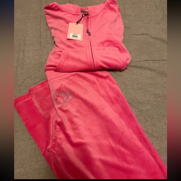 Juicy Couture Velour Rhinestone Bling Tracksuit/Sweat Suit - Picture 2 of 3